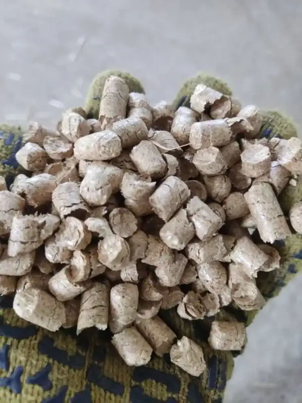 wheat-straw-pellets-detailed pelety zo pšenice lacno